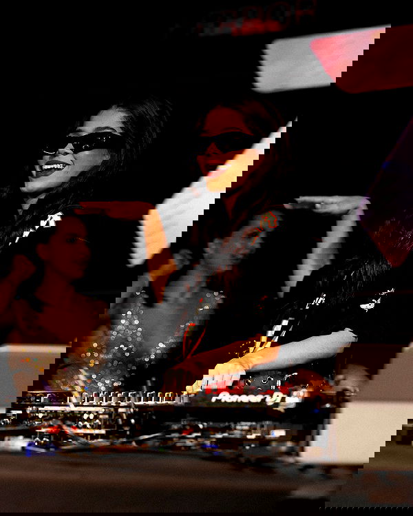 tiliaoficial tiliaoficial archive image