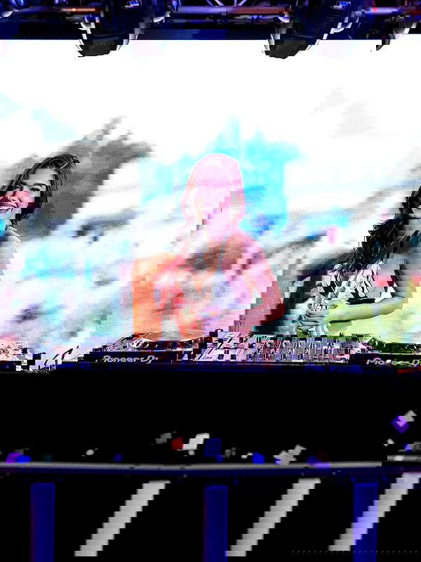 tiliaoficial tiliaoficial archive image