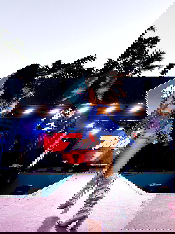 tiliaoficial tiliaoficial archive image