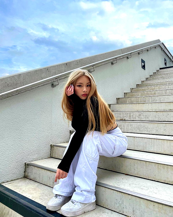 tingting_lai instagram image archive image