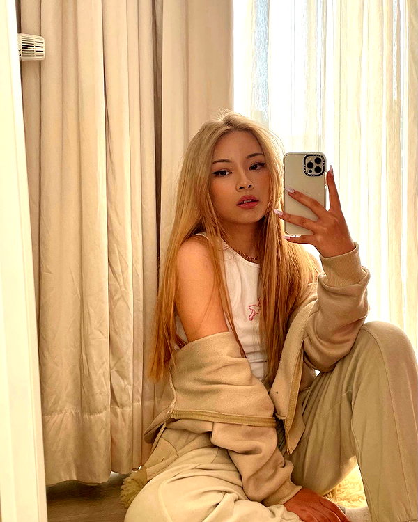 tingting_lai instagram image archive image