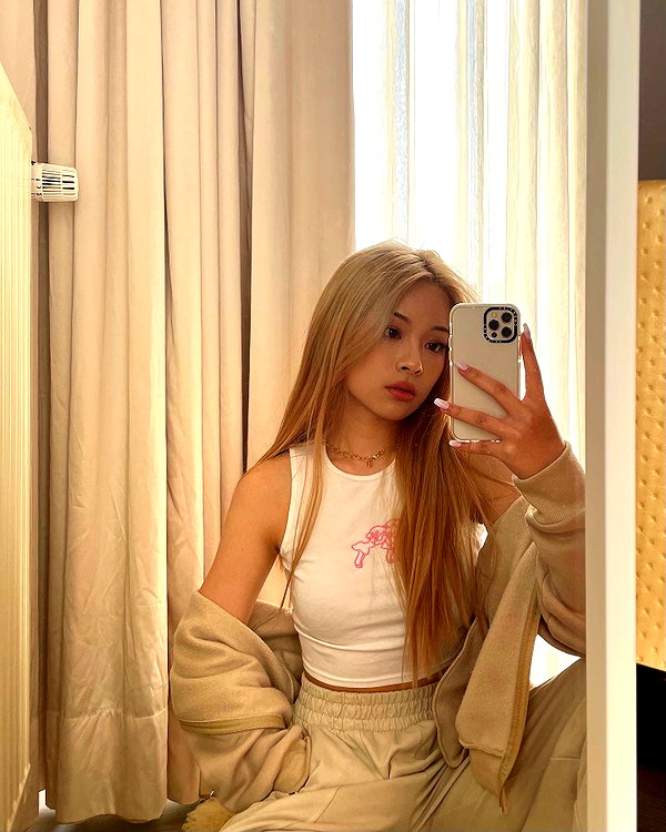 tingting_lai instagram image archive image