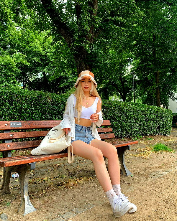 tingting_lai instagram image archive image