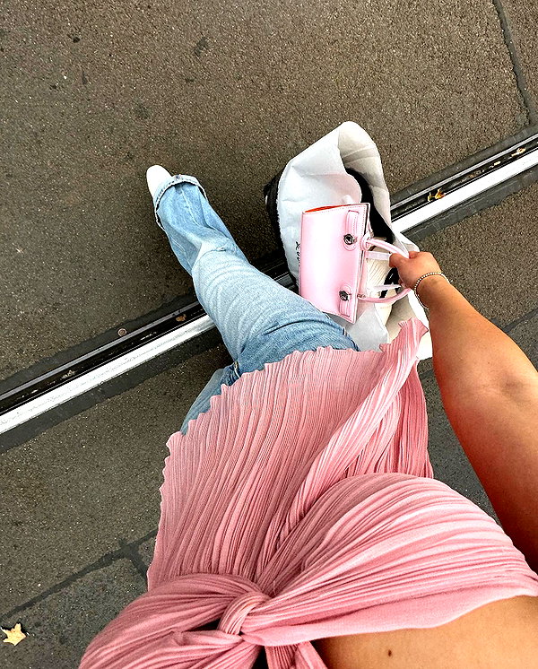 tingting_lai instagram image archive image