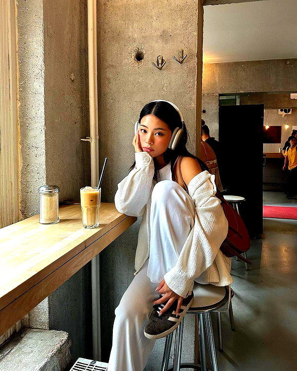 tingting_lai instagram image archive image