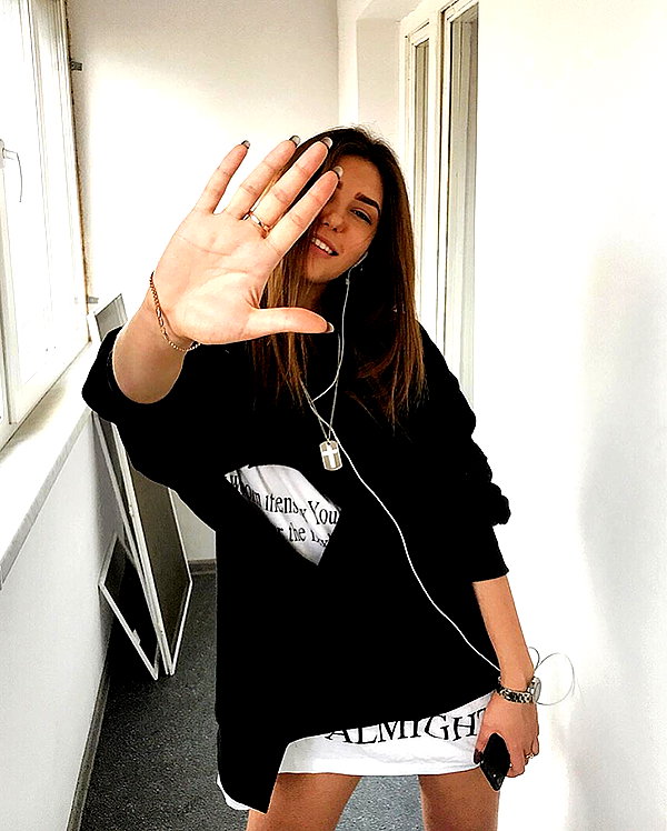 tori_t96 instagram image archive image