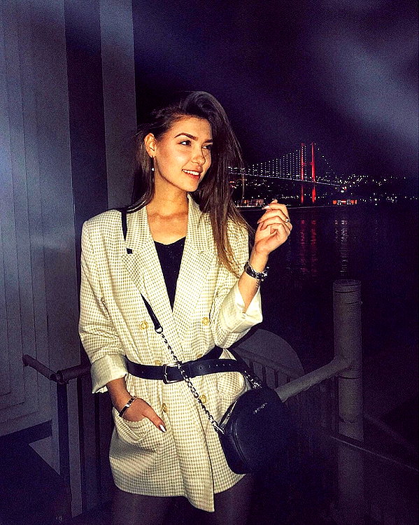 tori_t96 instagram image archive image