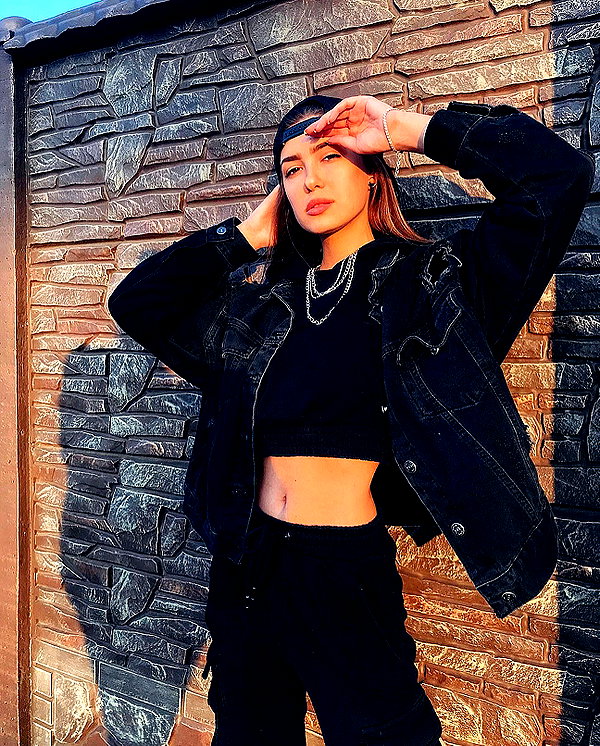 tori_t96 instagram image archive image