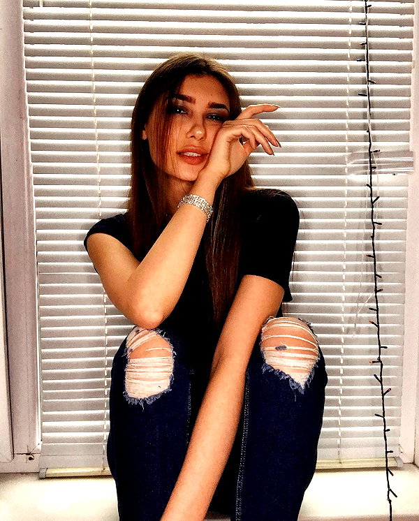 tori_t96 instagram image archive image