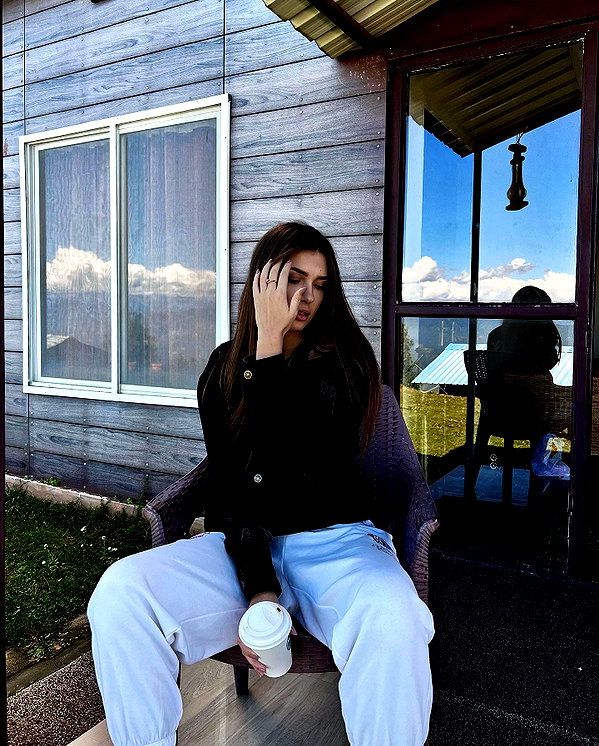 tori_t96 instagram image archive image