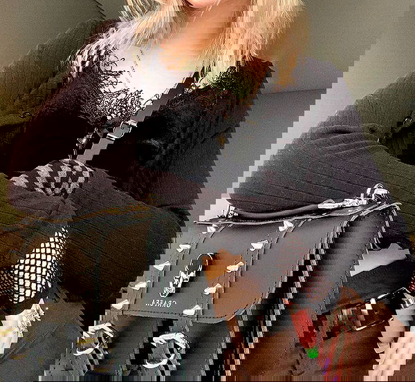 toriawashere image ~ Altpins