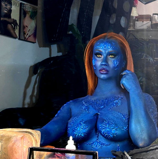 trinadoll.__ instagram image archive image