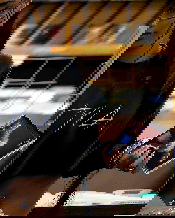 tyla tyla archive image