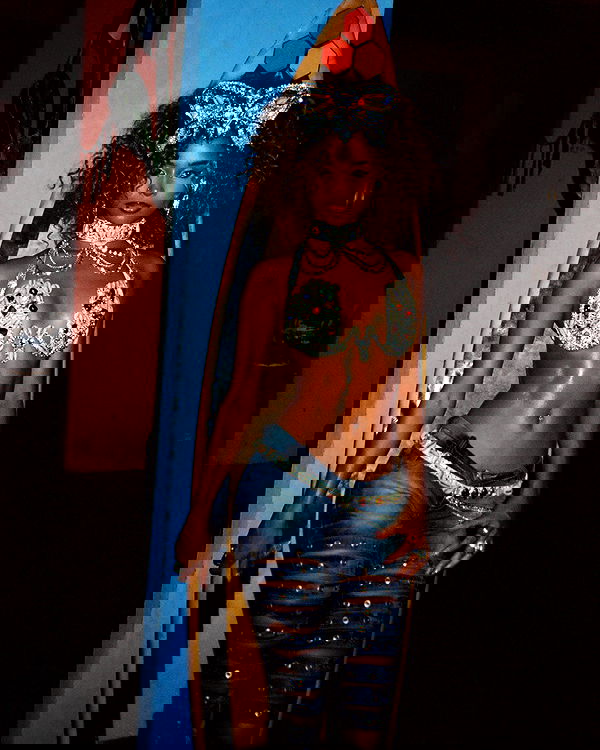 tyla tyla archive image