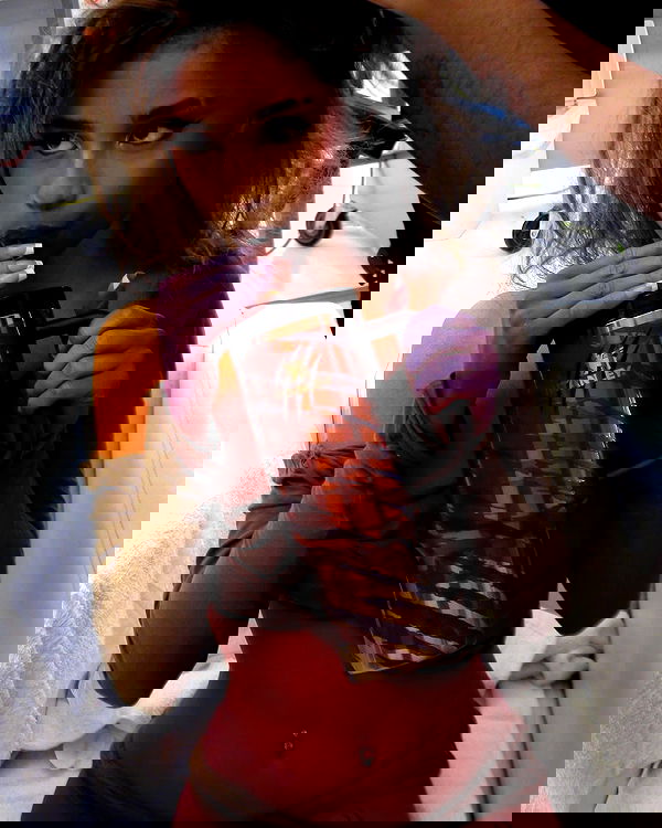 tyla tyla archive image