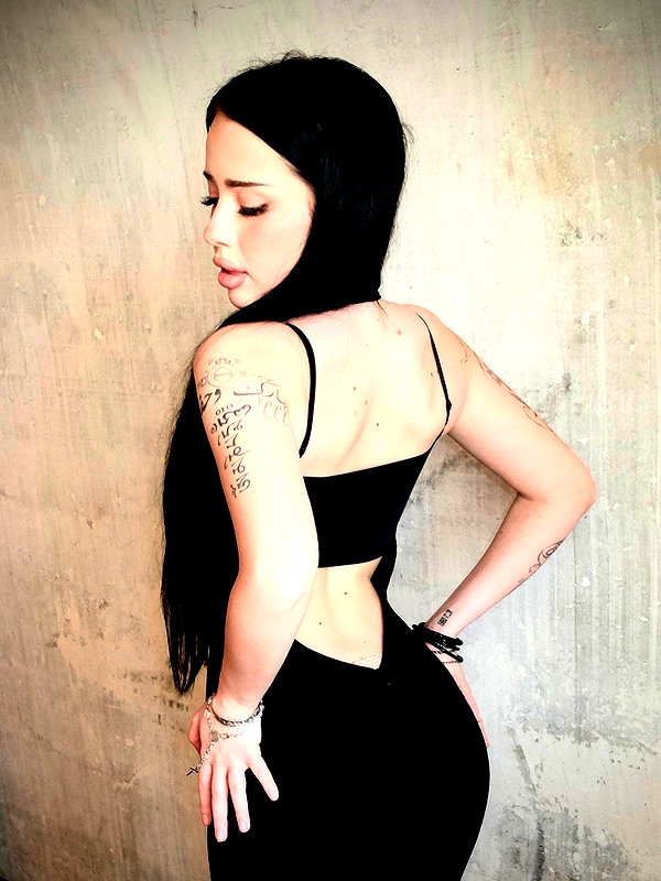ulianallun instagram image archive image