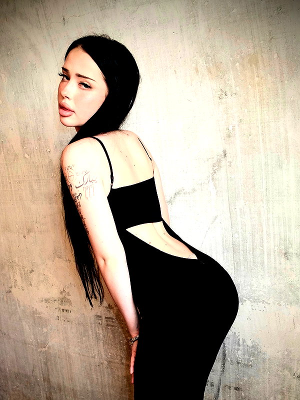 ulianallun instagram image archive image