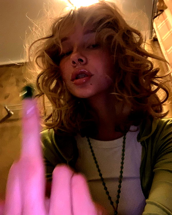 umitsbeee instagram image archive image