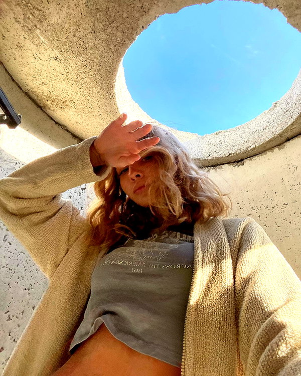umitsbeee instagram image archive image