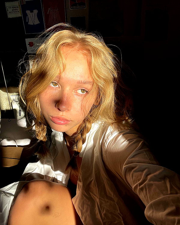 umitsbeee instagram image archive image