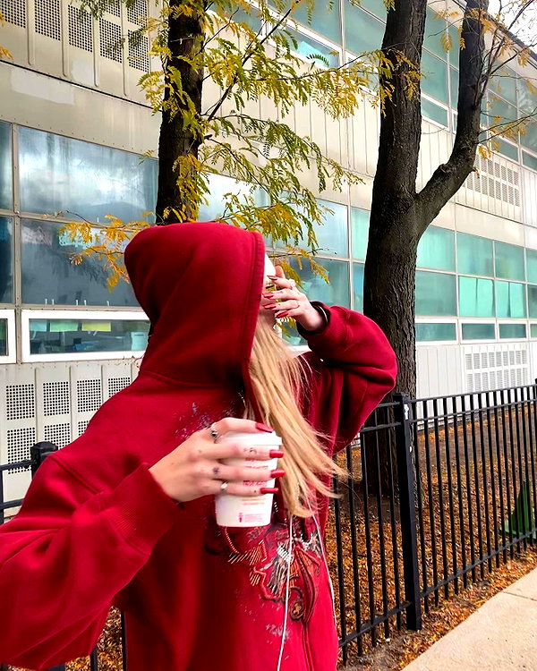 umitsbeee instagram image archive image