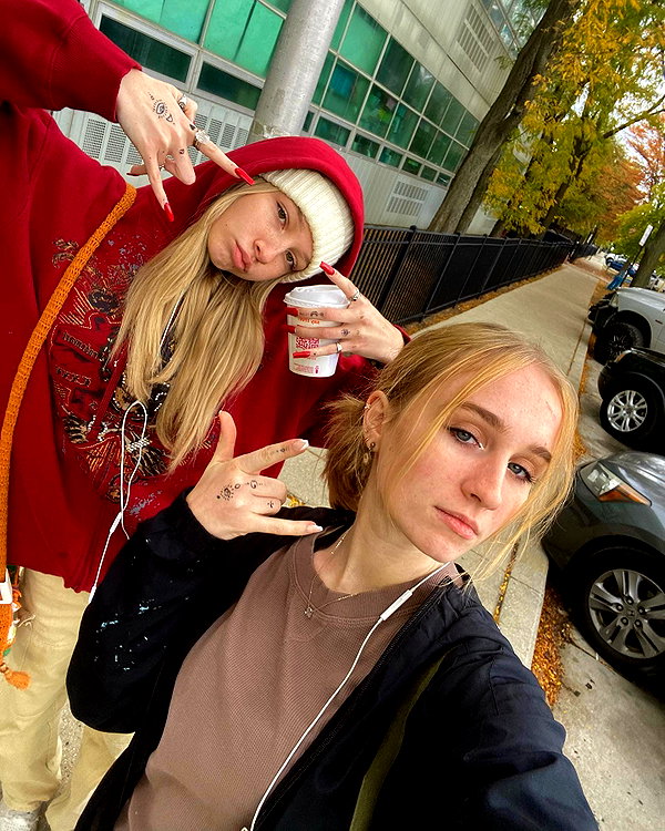 umitsbeee instagram image archive image