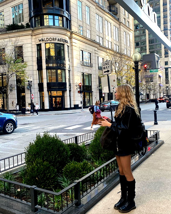 umitsbeee instagram image archive image