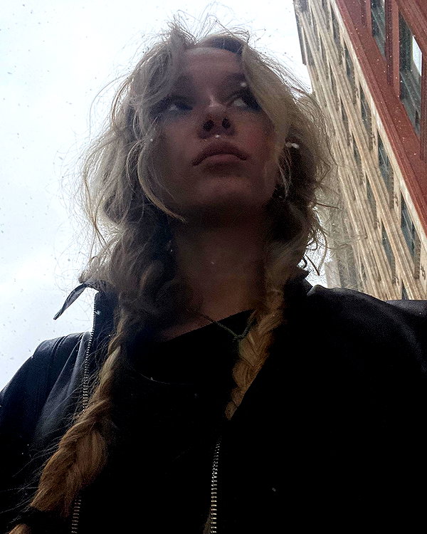 umitsbeee instagram image archive image