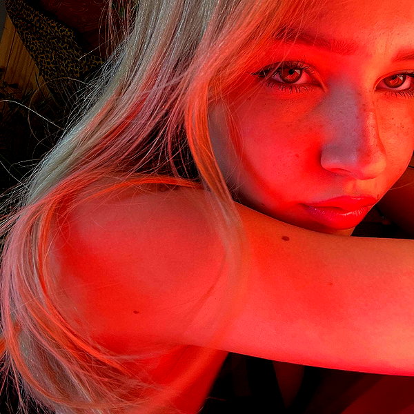 umitsbeee instagram image archive image