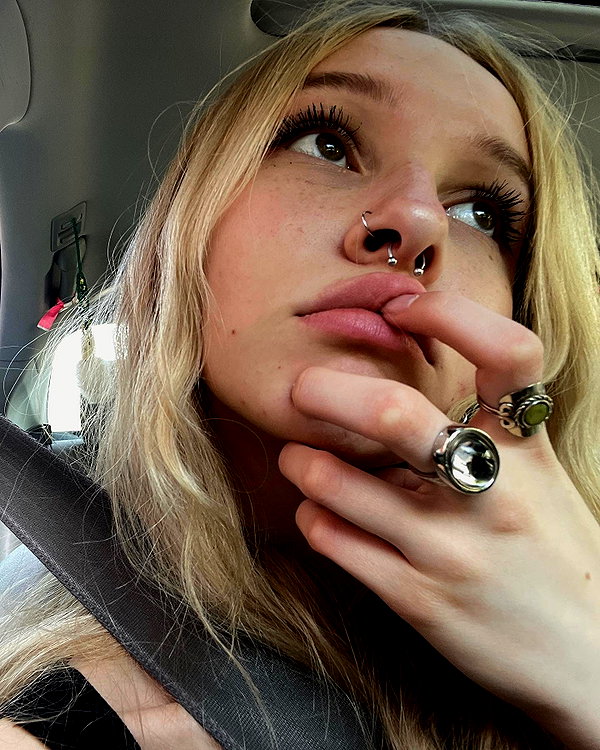 umitsbeee instagram image archive image