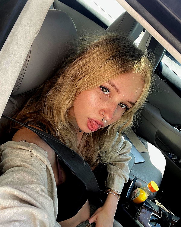 umitsbeee instagram image archive image