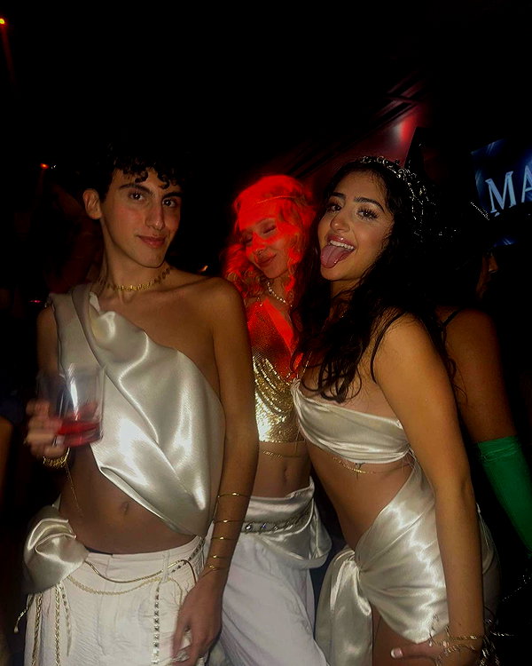 umitsbeee instagram image archive image