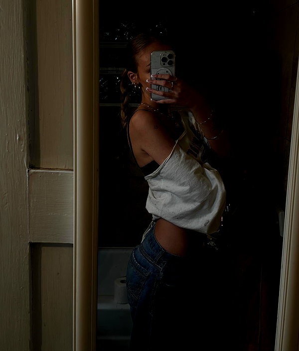 umitsbeee instagram image archive image
