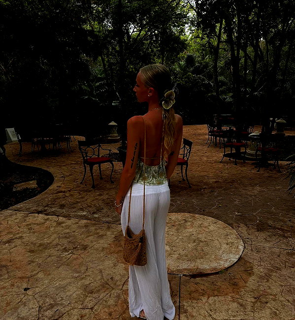 umitsbeee instagram image archive image