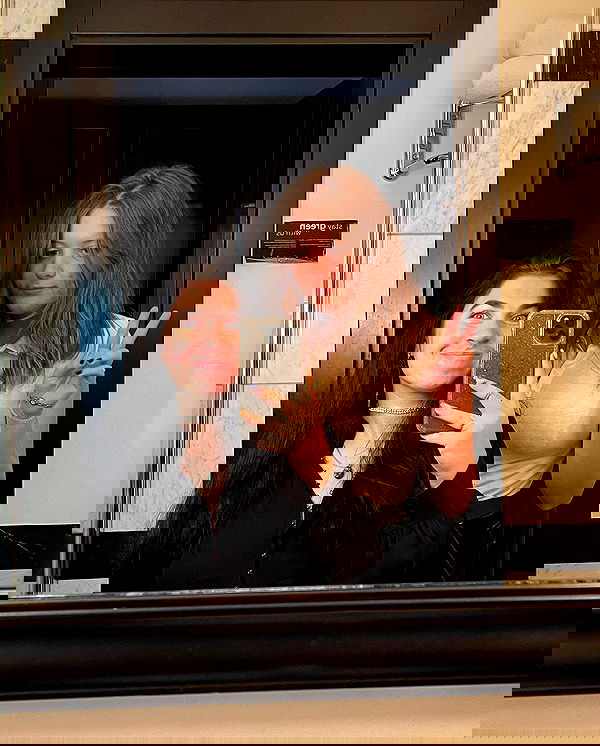 v.e.r.o._.n.i.c.a image ~ Altpins