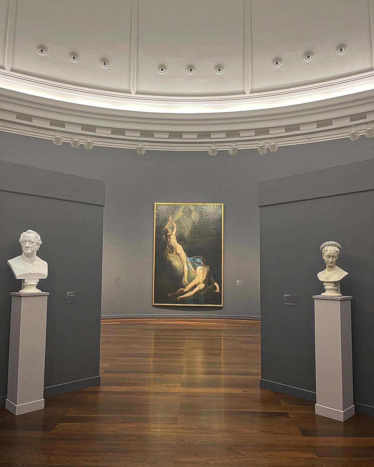 v.e.r.o._.n.i.c.a instagram image archive image