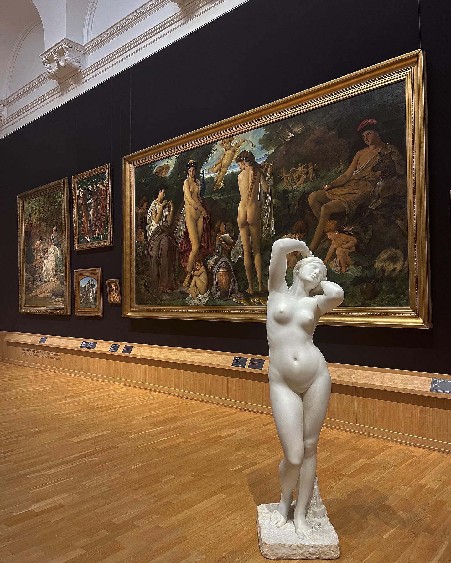 v.e.r.o._.n.i.c.a instagram image archive image