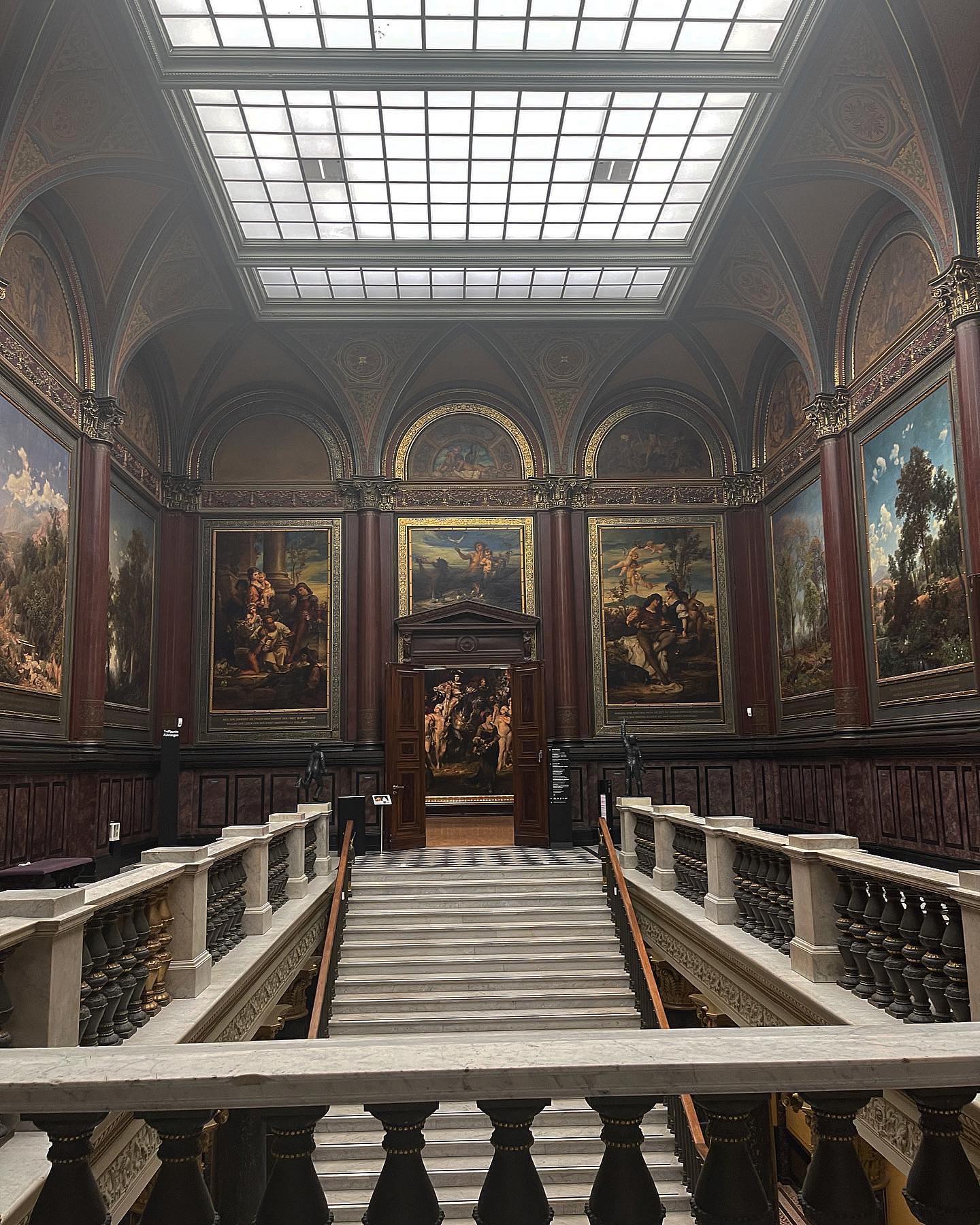 v.e.r.o._.n.i.c.a instagram image archive image