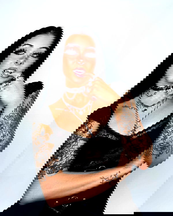 v.okay image ~ Altpins