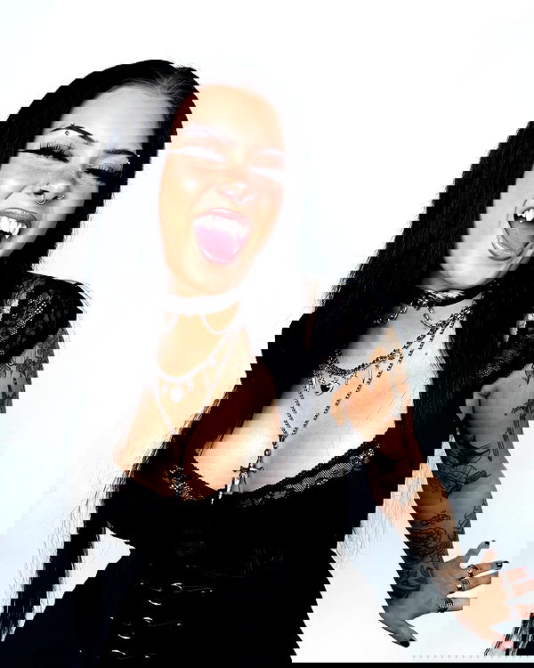 v.okay image ~ Altpins