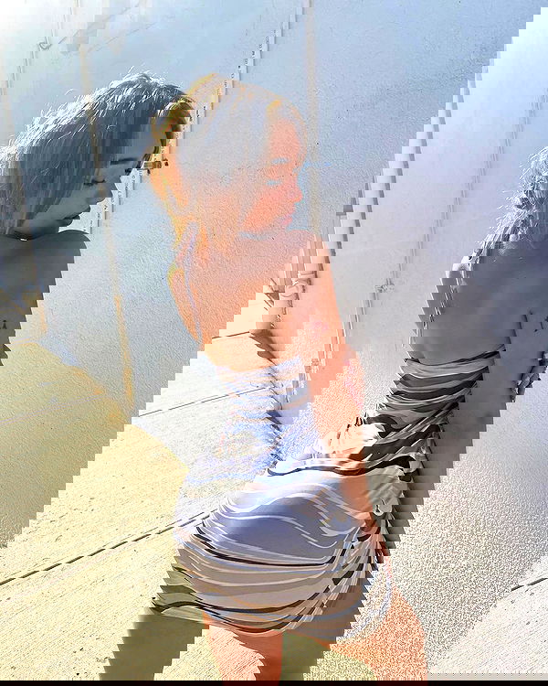 v.qx v.qx archive image