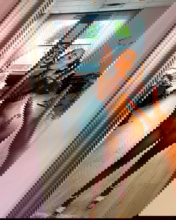 v.qx v.qx archive image