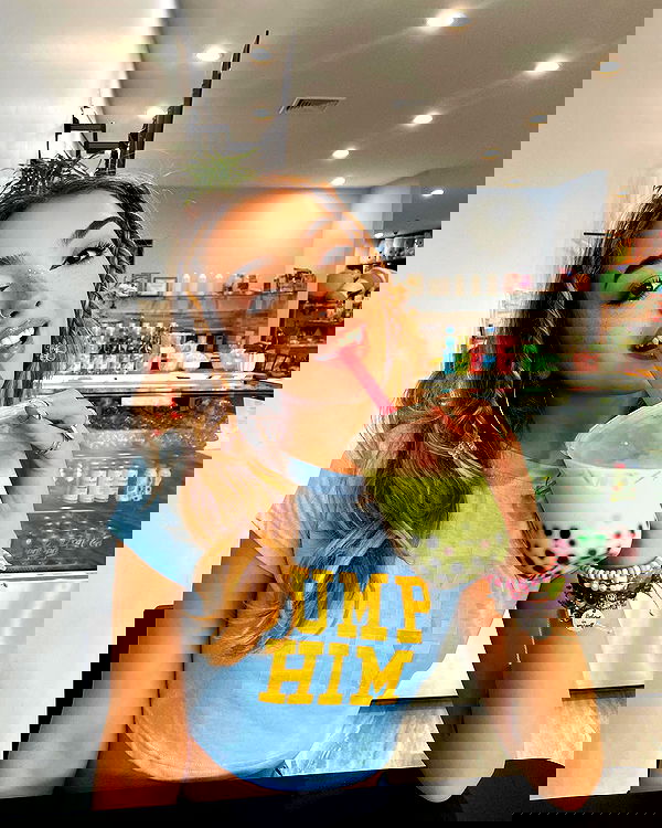 v.qx v.qx archive image