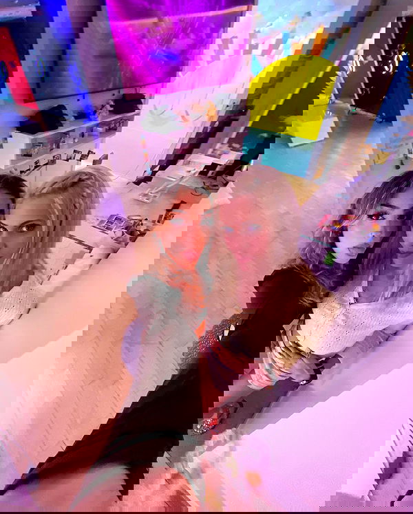 v.qx v.qx archive image