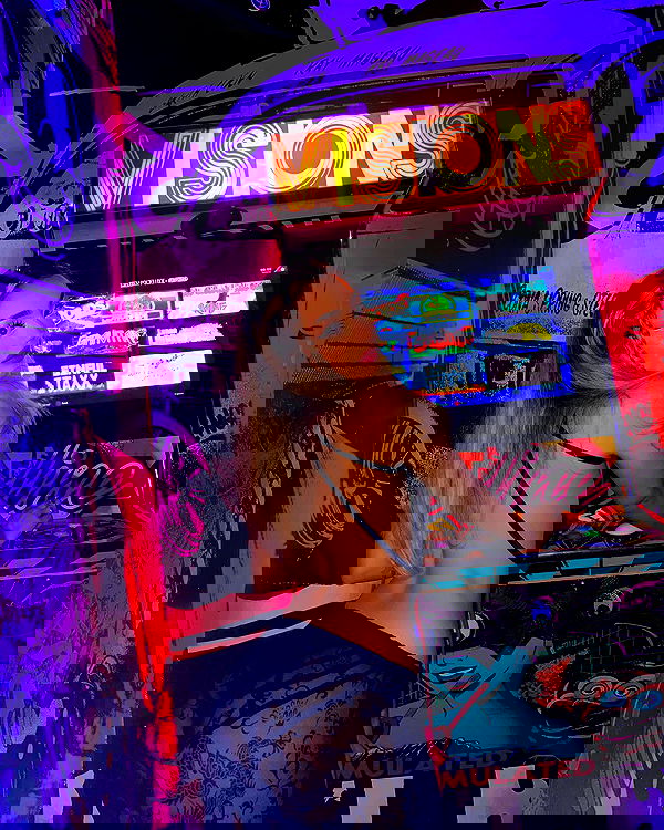 v.qx v.qx archive image