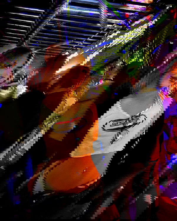 v.qx v.qx archive image