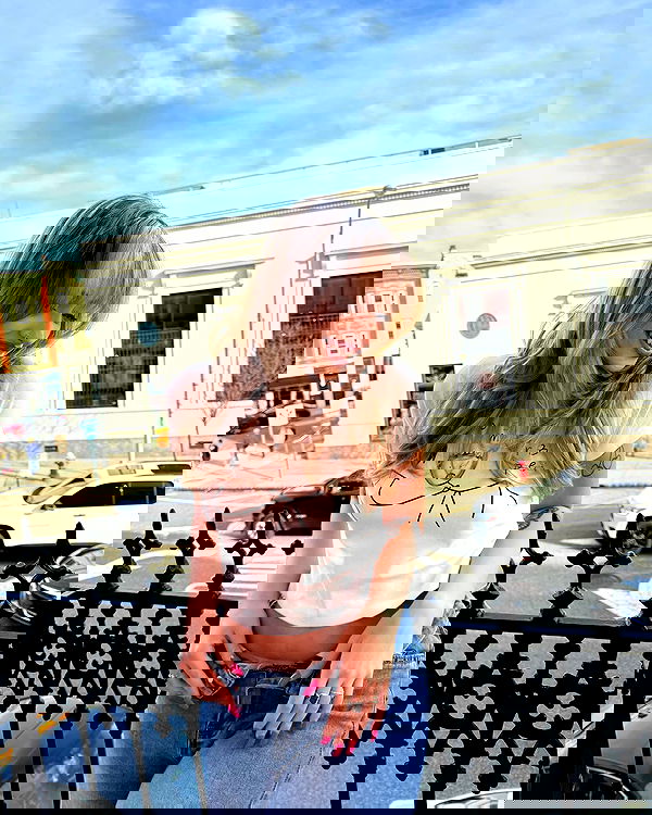 v.qx v.qx archive image