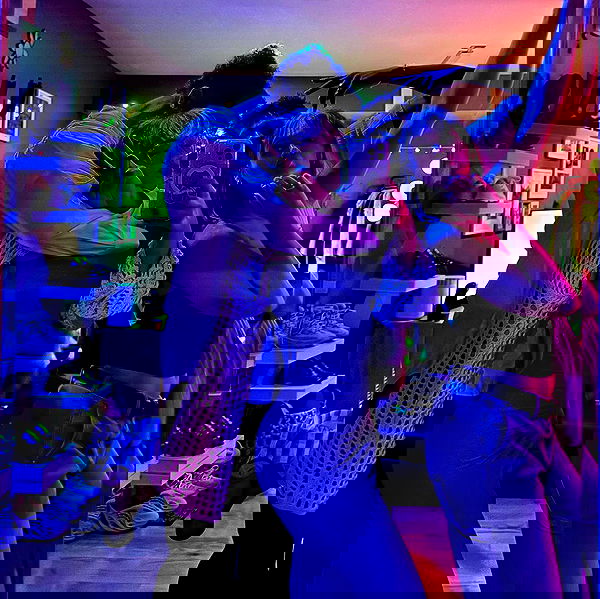 v.qx v.qx archive image