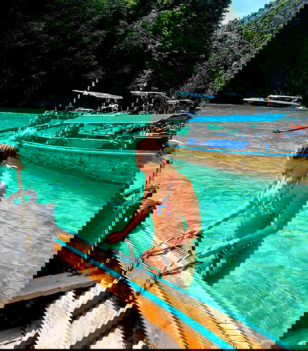 valeria_lukin valeria_lukin archive image