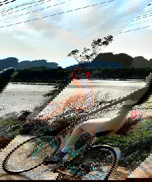 valeria_lukin valeria_lukin archive image